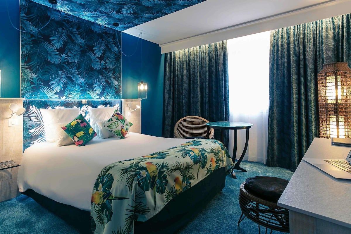 Klassieke kamer, 1 tweepersoonsbed | Hypoallergeen beddengoed, een minibar, een kluis op de kamer, een bureau