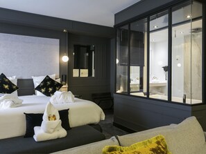 Hypo-allergenic bedding, minibar, in-room safe, desk - Mercure Bordeaux Aeroport (Merignac)