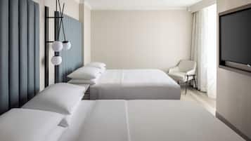 1 bedroom, hypo-allergenic bedding, desk, blackout drapes