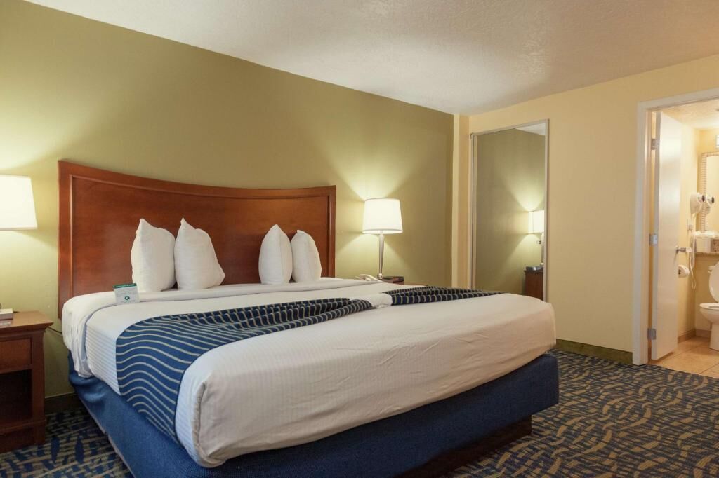 Pillow-top beds, desk, laptop workspace, blackout curtains