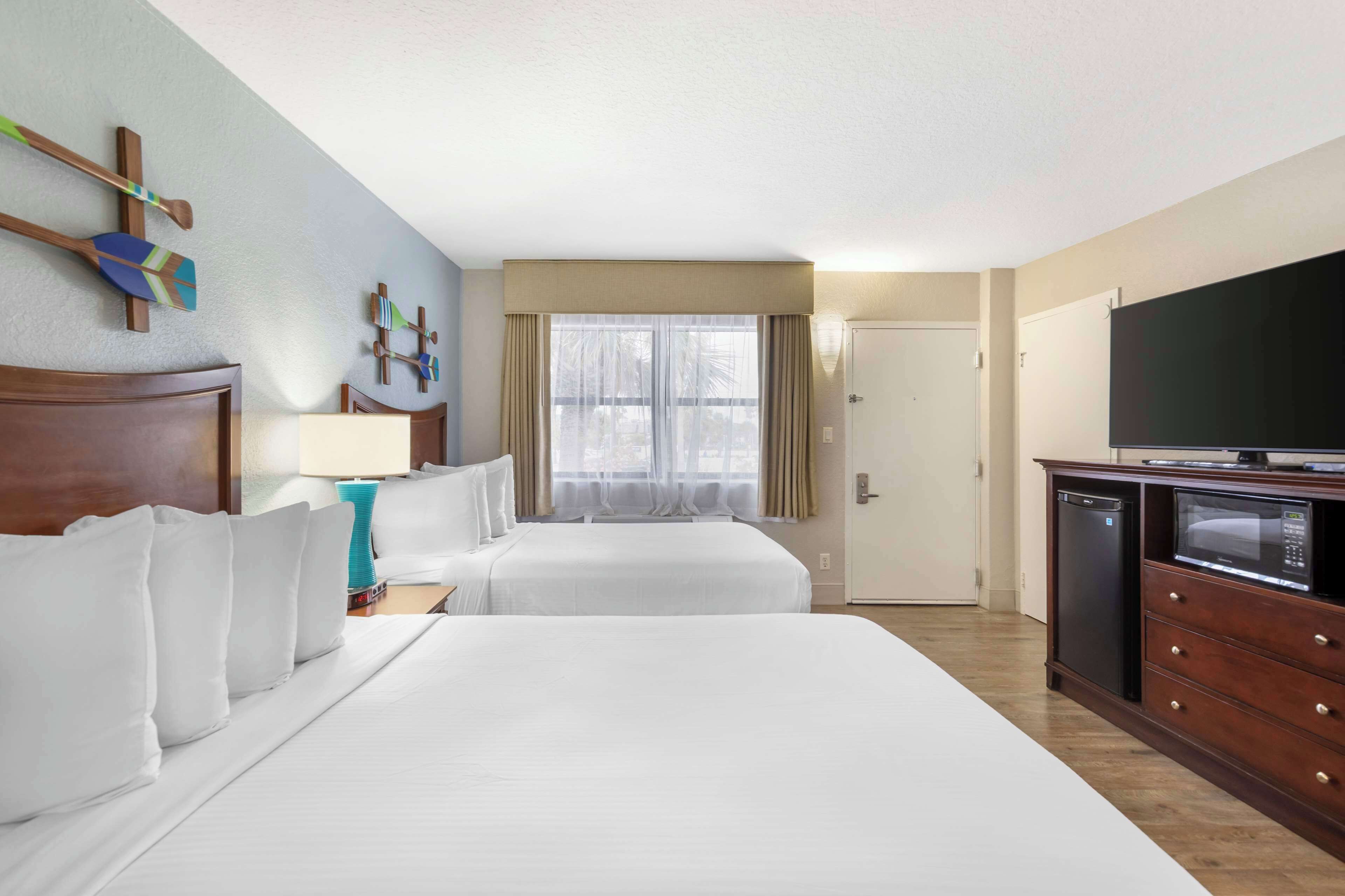 standard room, 2 double beds, non smoking | pillow-top beds, desk, laptop workspace, blackout curtains