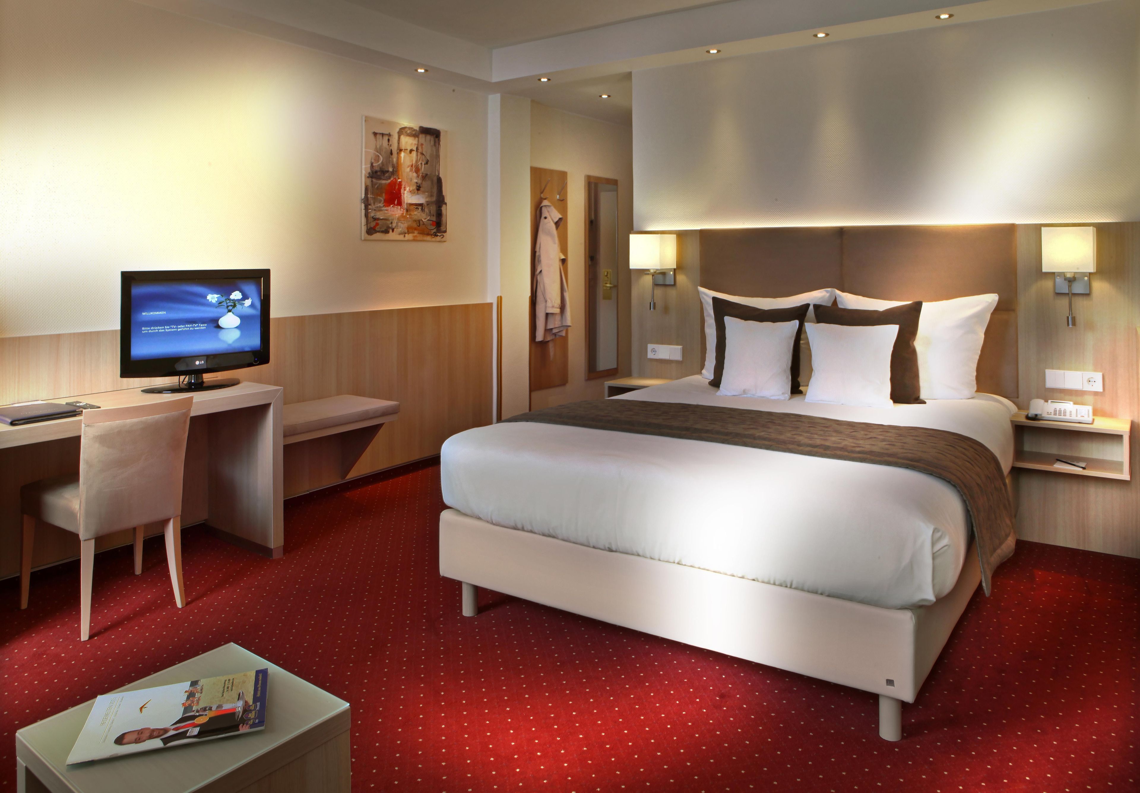 Comfort Room, 1 Double Bed, Refrigerator (Larger Room)