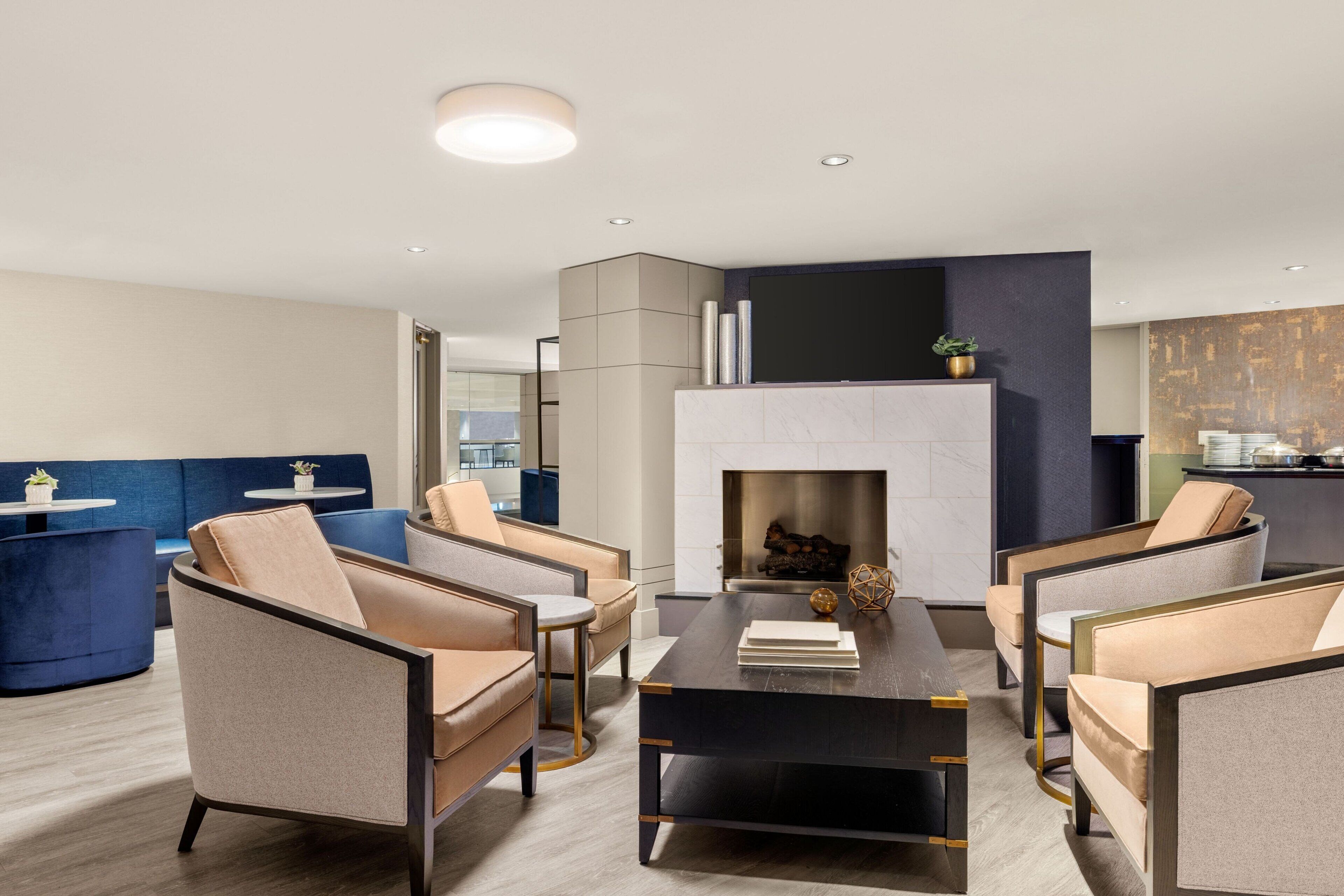 serves lunch and dinner