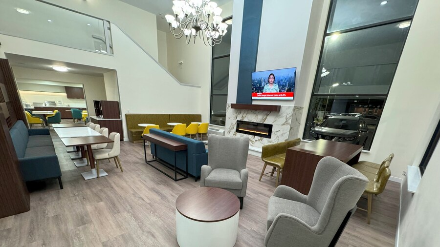 Comfort Inn & Suites Salt Lake City I-80 I-15 Downtown