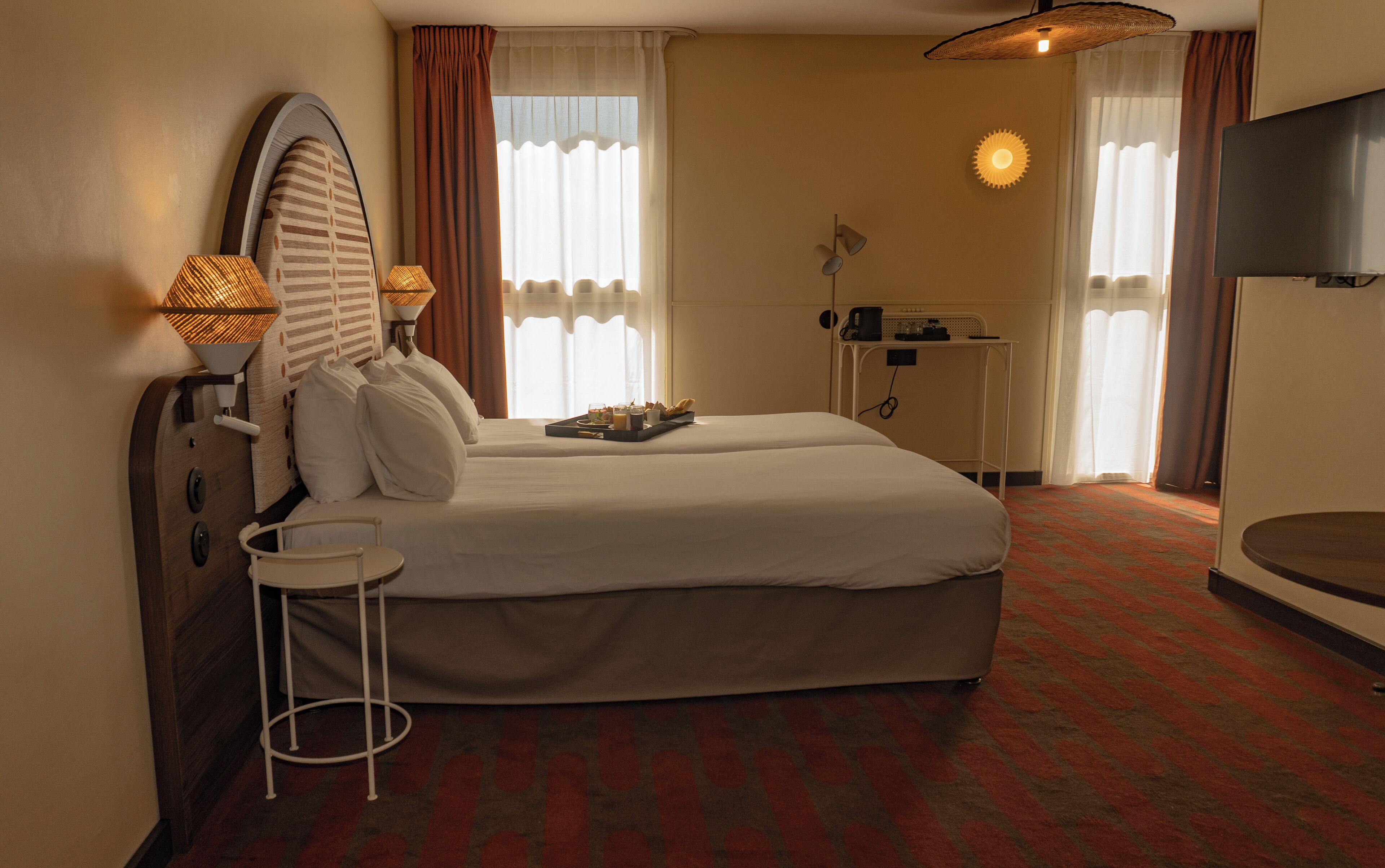 premium bedding, in-room safe, desk, soundproofing