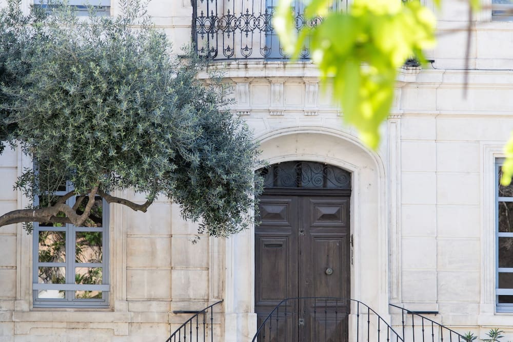 Mercure Arles Centre Arenes