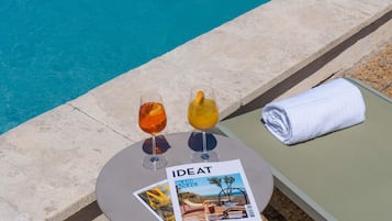 Outdoor pool, sun loungers