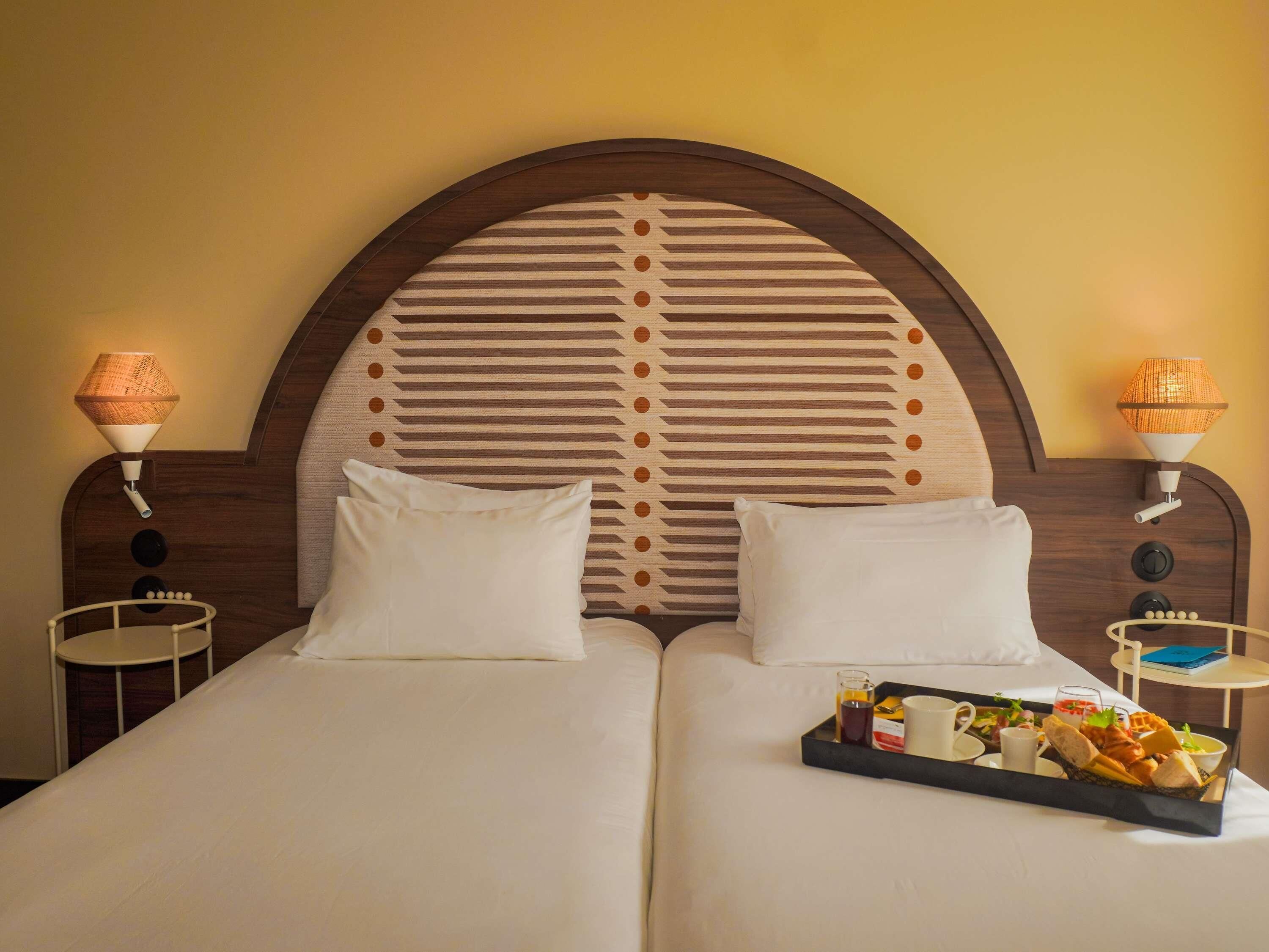 Premium bedding, in-room safe, desk, laptop workspace