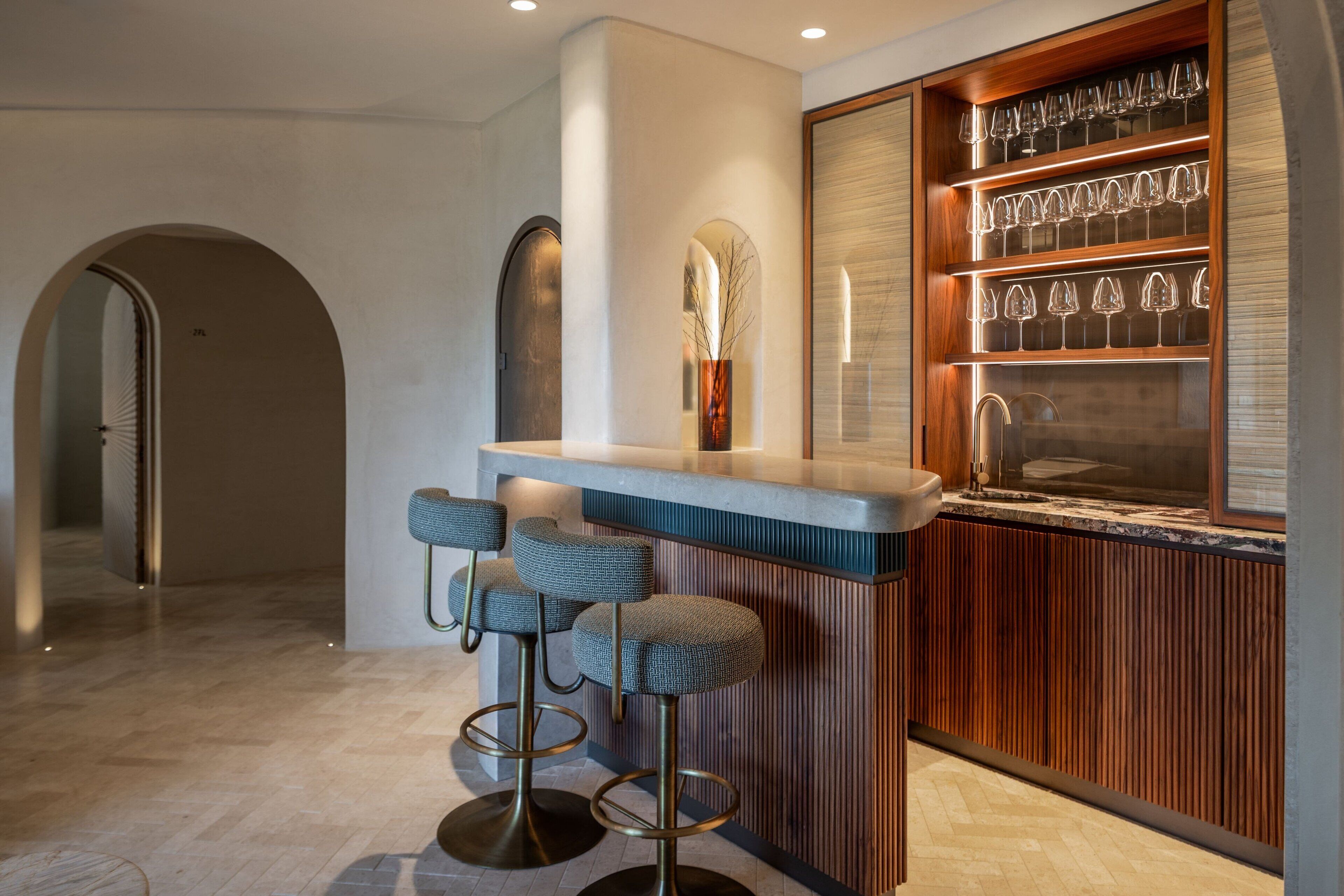 suite, multiple beds, non smoking, bay view (harrods suite) | 1 bedroom, frette italian sheets, premium bedding, minibar