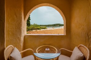 Classic Room, 1 King Bed, Inner View (Contemporary) | Balcony view