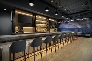 Bar (on property) - Hyatt Regency Milwaukee (Milwaukee)