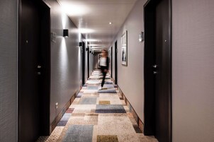 Hypo-allergenic bedding, in-room safe, desk, laptop workspace