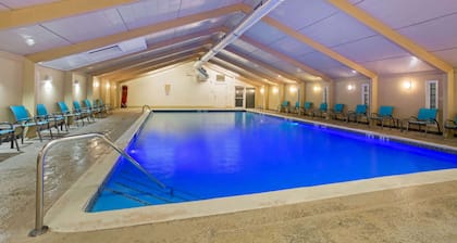 La Quinta Inn & Suites by Wyndham Springfield MA