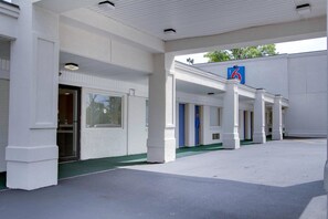 Business center - Motel 6 Richfield, OH (Richfield)