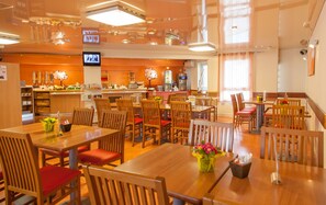 Daily buffet breakfast (EUR 9.90 per person)