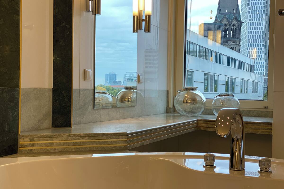 senior suite (with free club lounge access) | bathroom | free toiletries, hair dryer, bathrobes, slippers