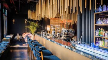 2 barer/lounger, cocktailbar
