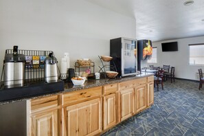 Café da manhã continental grátis todos os dias