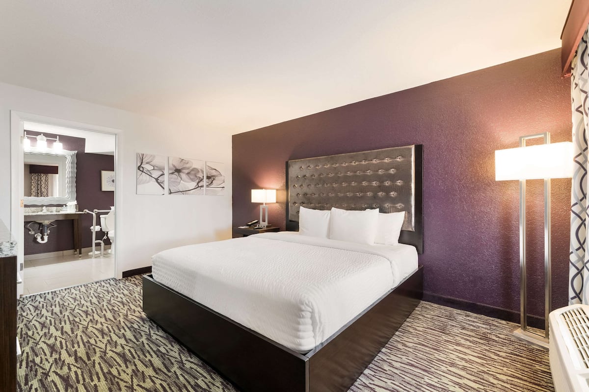 Premium bedding, pillowtop beds, in-room safe, blackout drapes