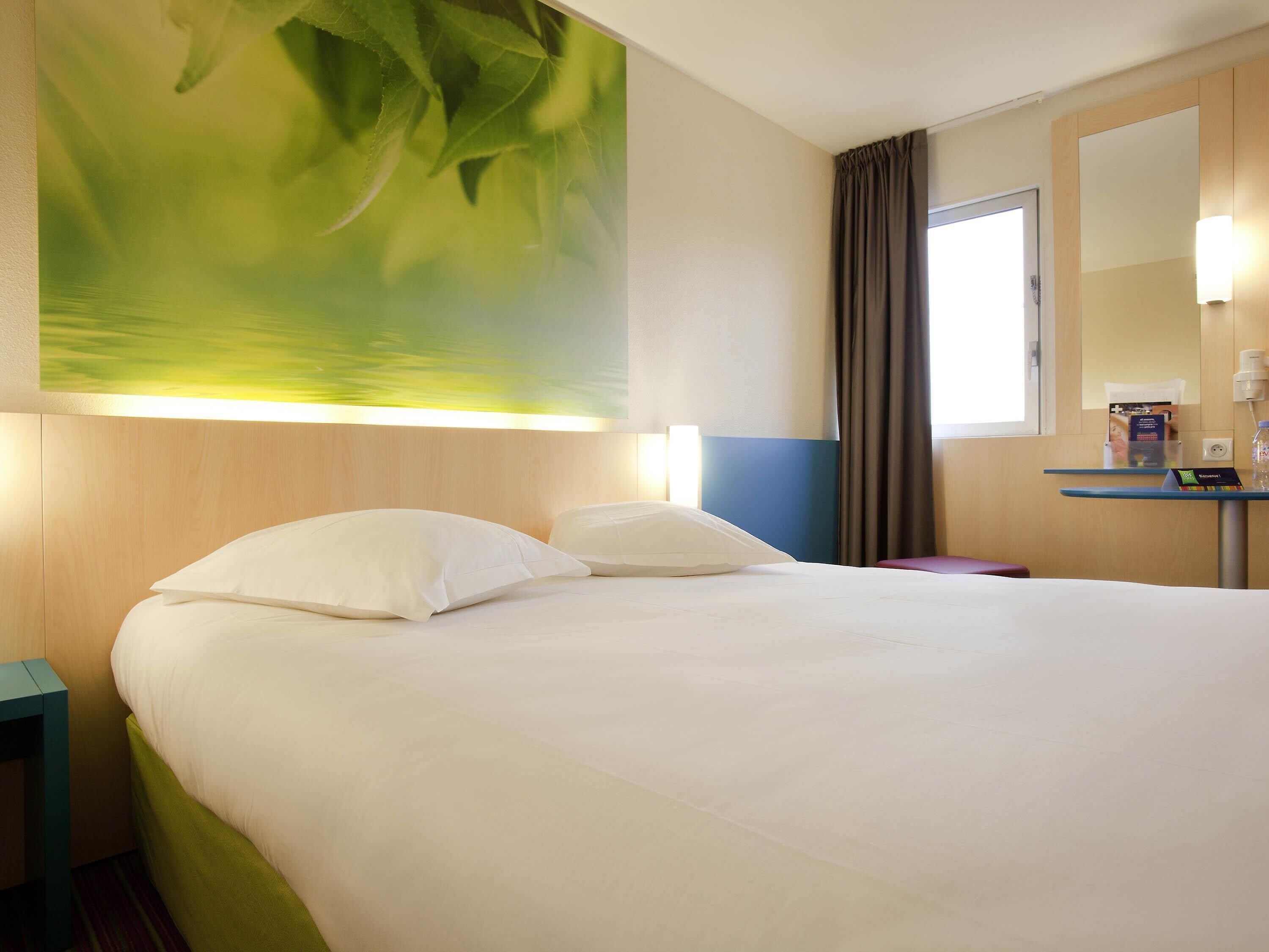 Standard Room, Multiple Beds | Desk, soundproofing, iron/ironing board, free cots/infant beds