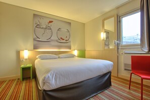 Standard Double Room, 1 Double Bed | Desk, soundproofing, iron/ironing board, free cribs/infant beds