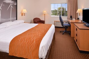 In-room safe, desk, free WiFi, bed sheets - Americas Best Value Inn & Suites Atlantic (Atlantic)