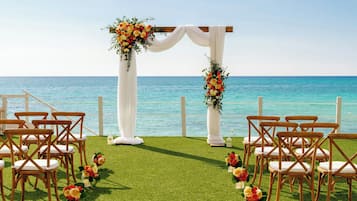 Private beach, white sand, sun loungers, beach umbrellas