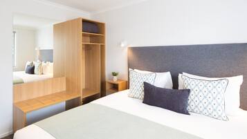 Deluxe King Studio  | Premium bedding, free WiFi, bed sheets