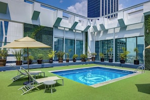 Piscine extérieure