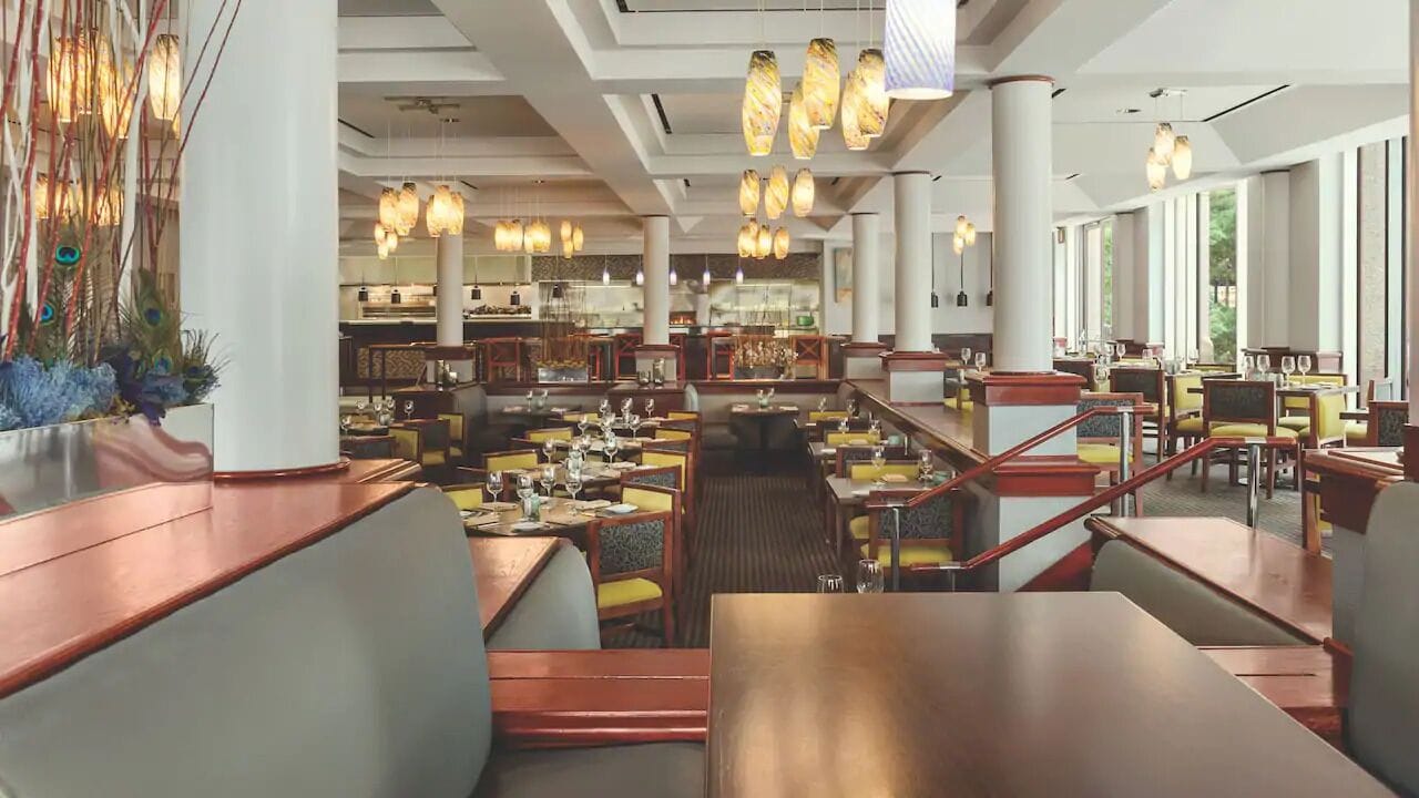 daily cooked-to-order breakfast for a fee