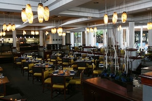 Breakfast and lunch served - The Clyde Hotel (Albuquerque)