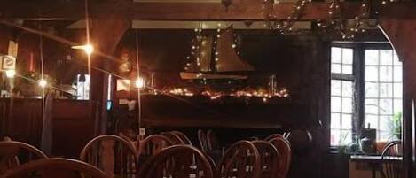 Lunch, dinner, brunch served; seafood, garden views