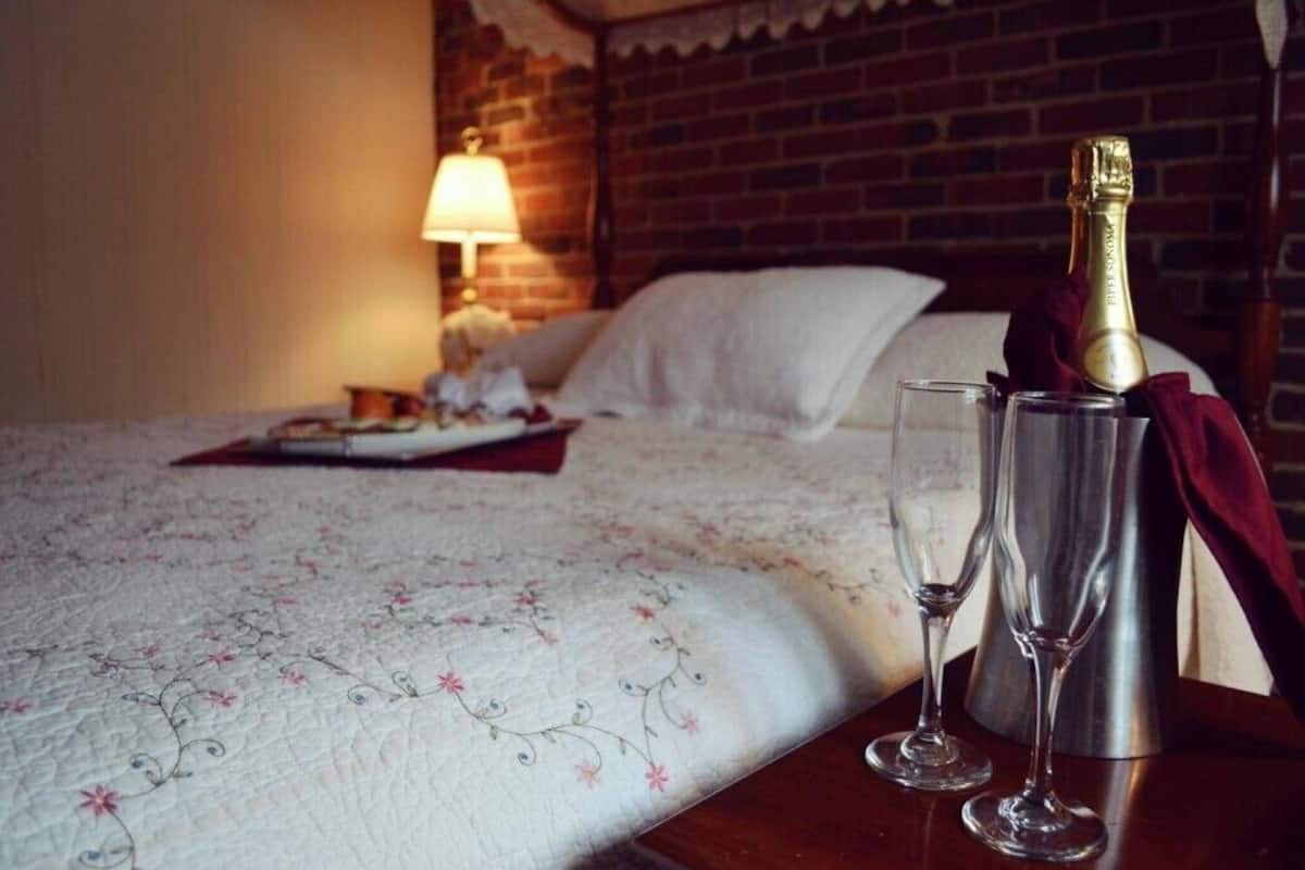 Premium bedding, pillow-top beds, individually furnished, desk