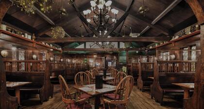 Lamie's Inn and The Old Salt Restaurant