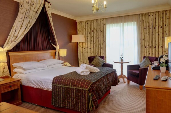 Hypo-allergenic bedding, in-room safe, individually decorated