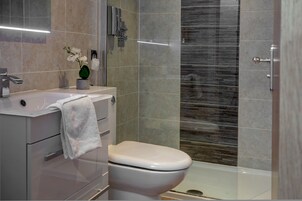 Free toiletries, towels