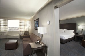 Suite, 1 Bedroom | Pillowtop beds, desk, laptop workspace, blackout drapes - Holiday Inn Columbus Dwtn-Capitol Square by IHG (Columbus)