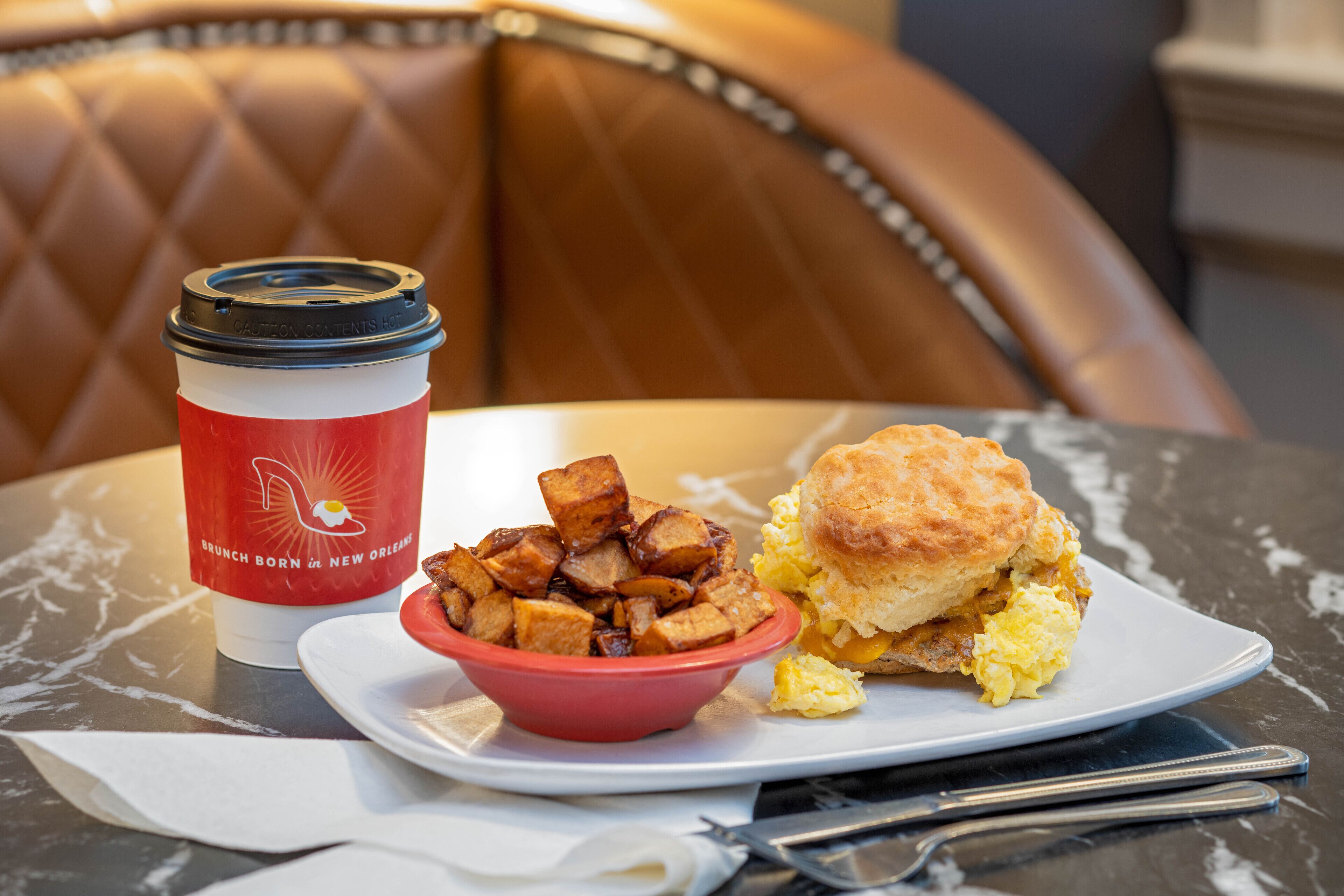 breakfast, lunch and brunch served