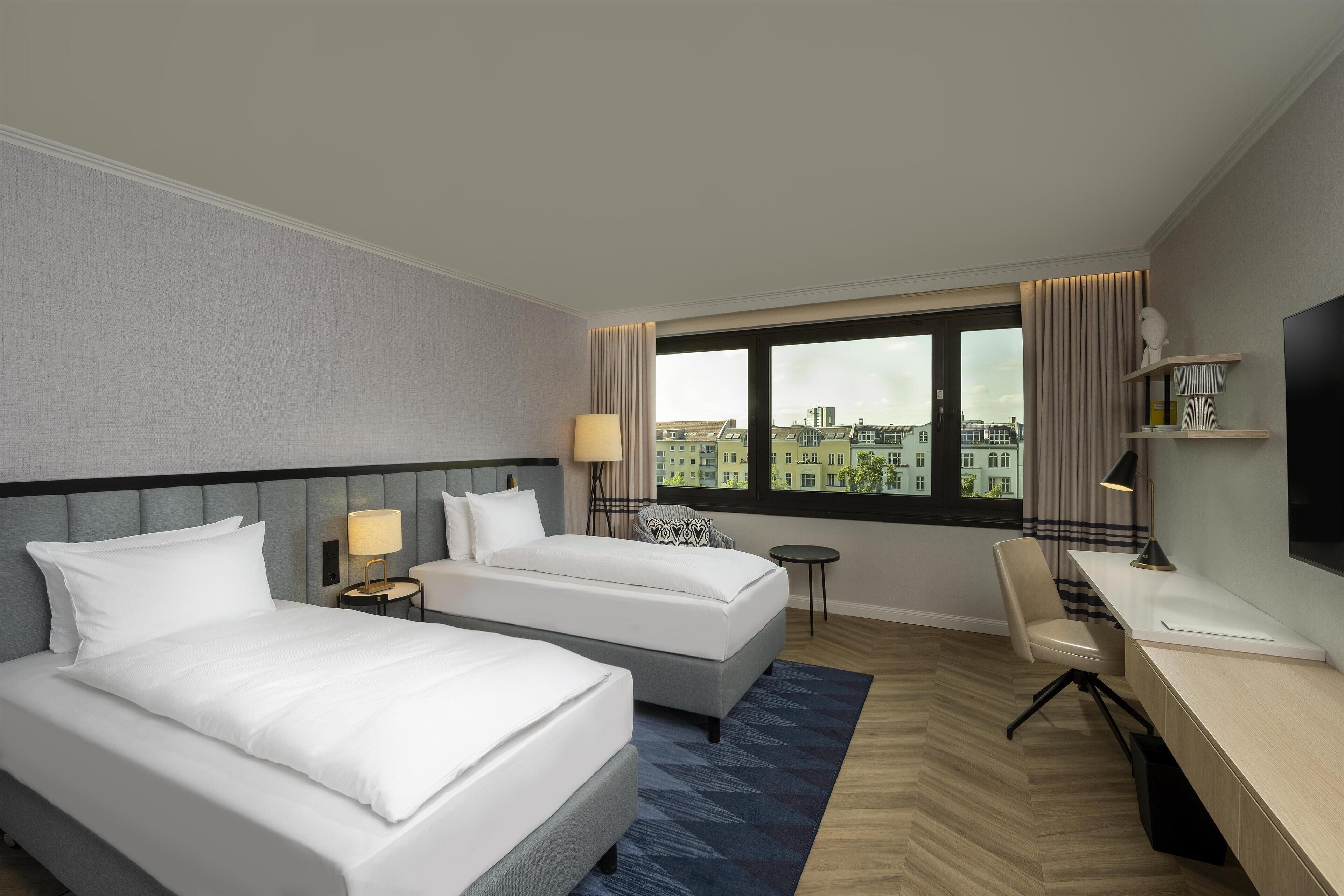 Habitación ejecutiva, 2 camas individuales | Ropa de cama hipoalergénica y minibar 