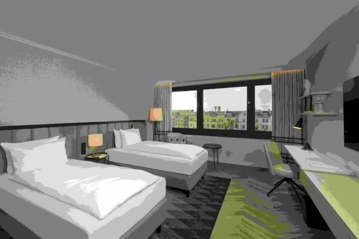 Hypo-allergenic bedding, minibar, in-room safe, desk