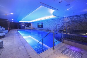 Sauna, steam room, body treatments, aromatherapy, body wraps