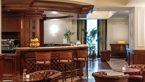 Bar (on property) - Starhotels Majestic (Turin)