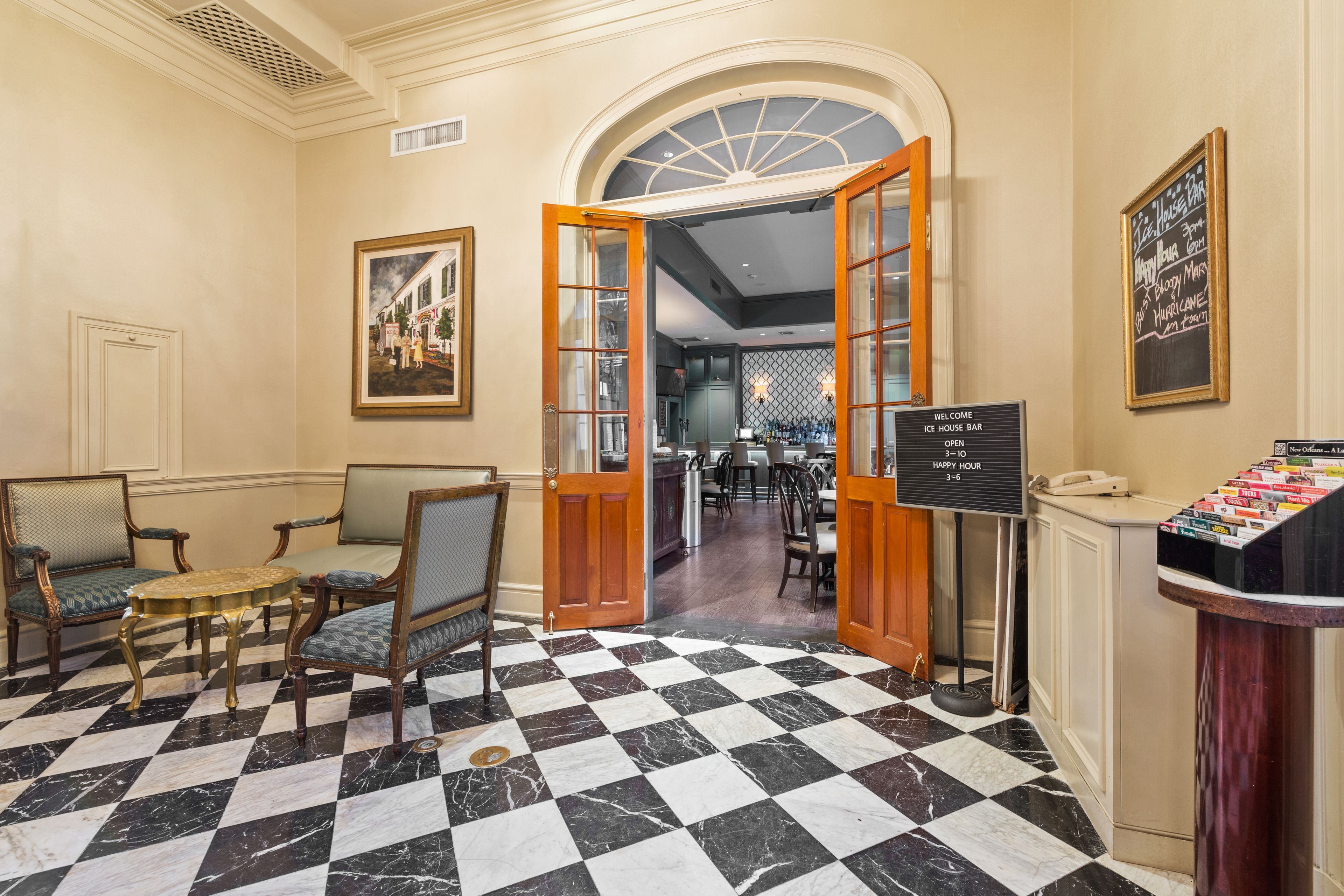 บริเวณประตูทางเข้า