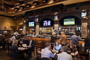 Bar (on property) - The St. Regis Hotel (Vancouver)