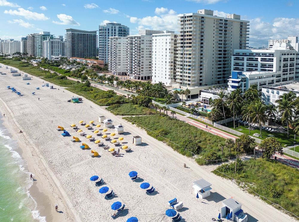 Hilton Cabana Miami Beach Resort by null