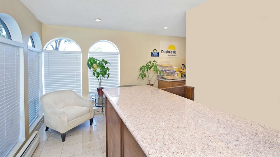 Days Inn by Wyndham San Jose