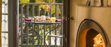 Hochwertige Bettwaren, Pillowtop-Betten, Zimmersafe, Schreibtisch