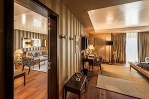 Suite (Lake) | Literie de qualité, couette en duvet, minibar, coffre-fort