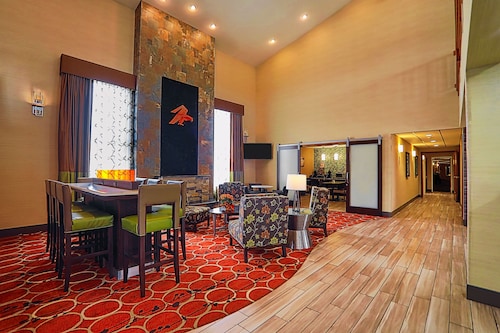 Best Western Falcon Plaza - Bowling Green