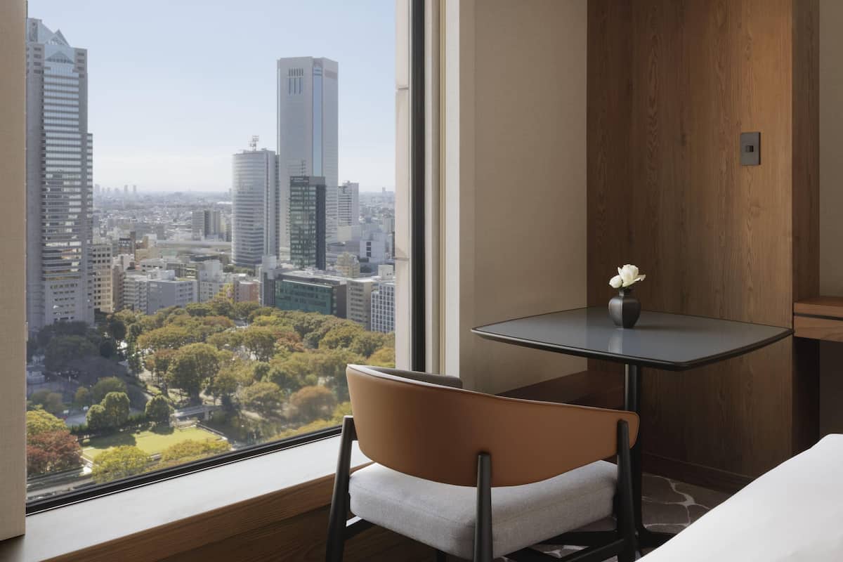 1 bedroom, in-room safe, desk, blackout drapes